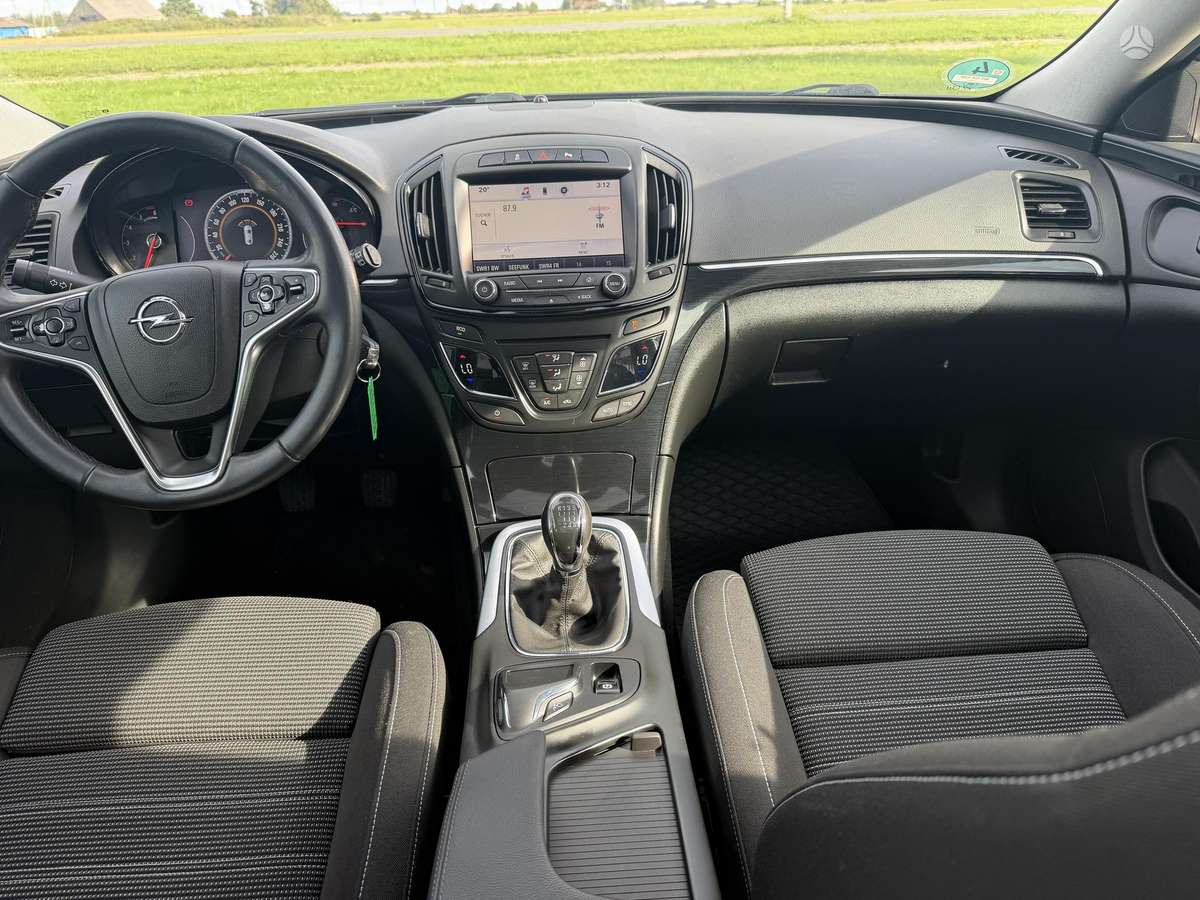 Opel Insignia 2014 — photo 22