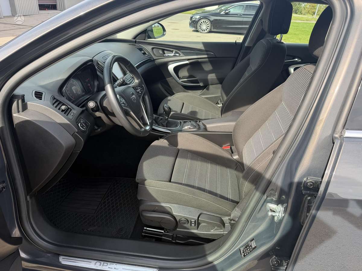 Opel Insignia 2014 — photo 9