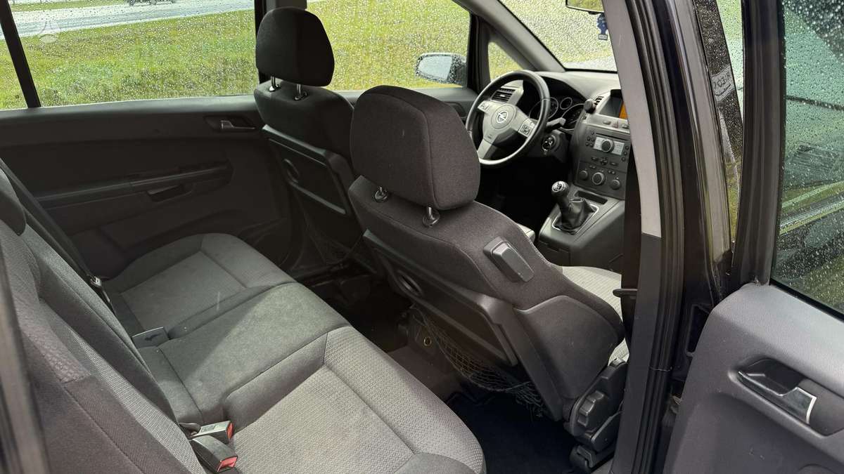 Opel Zafira 2006 — photo 12
