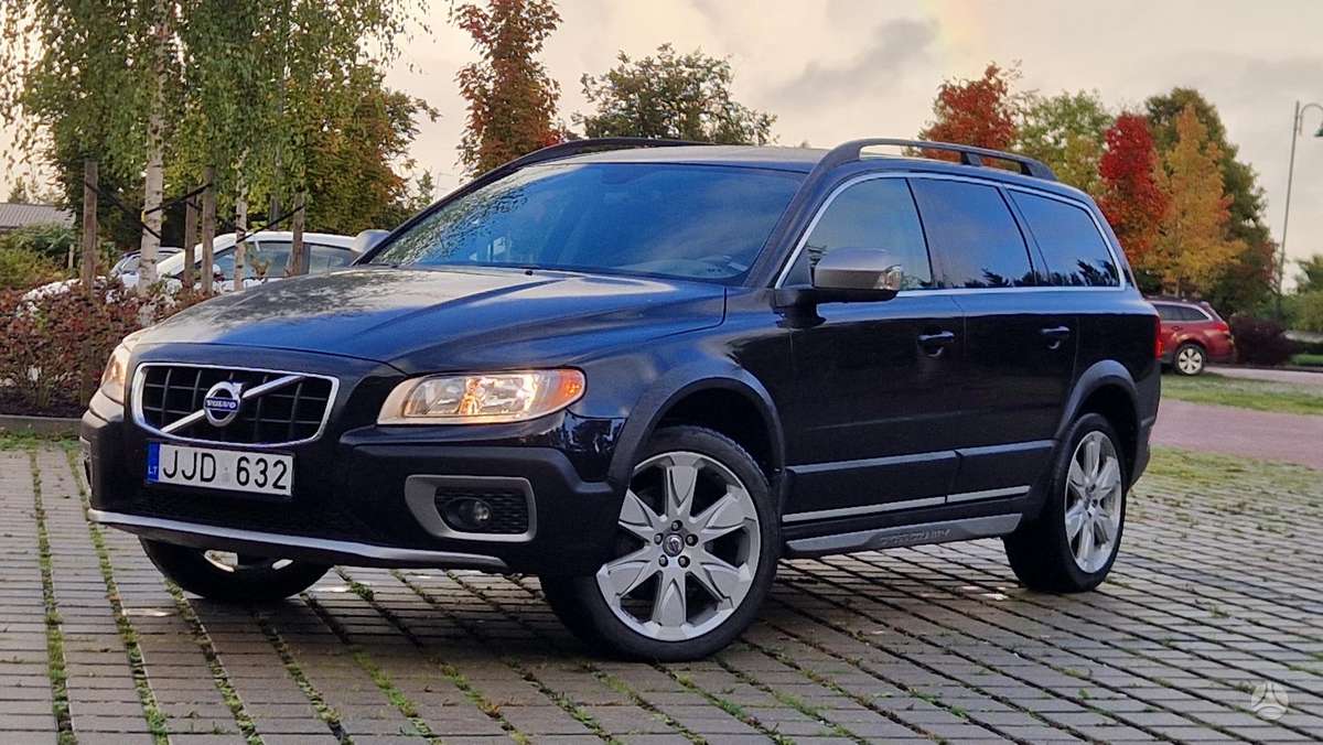 Volvo XC70 2011 — вигляд ззаду