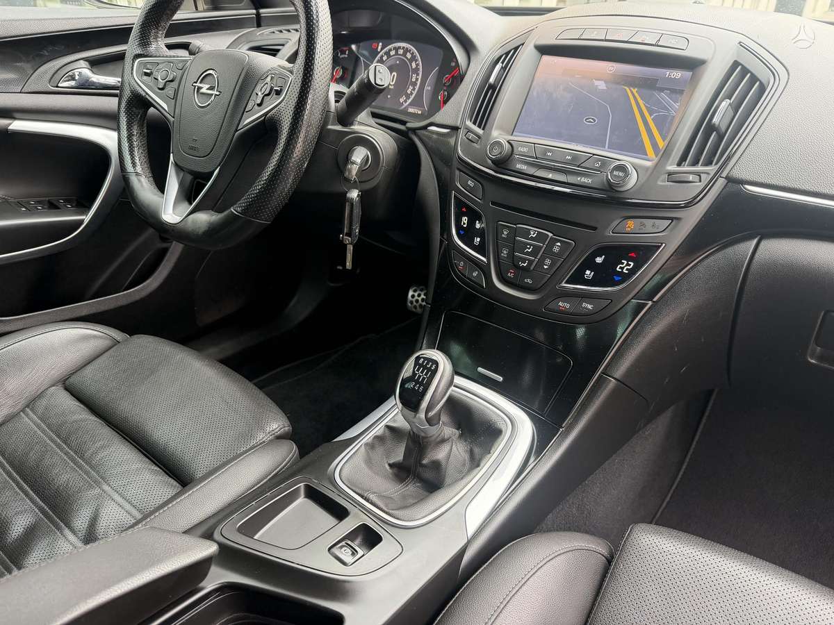 Opel Insignia 2015 — фото 11