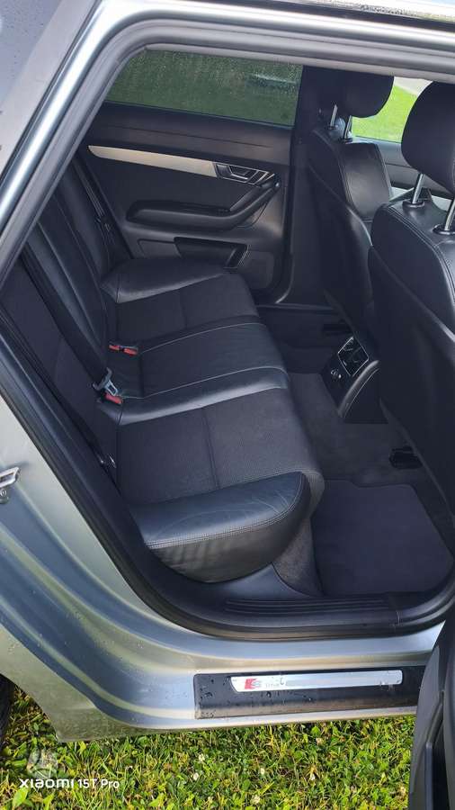 Audi A6 2011 — photo 15
