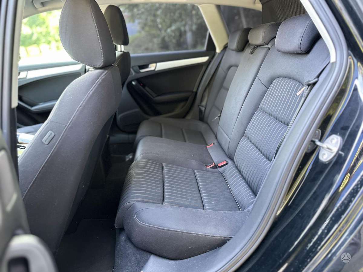 Audi A4 2009 — photo 15