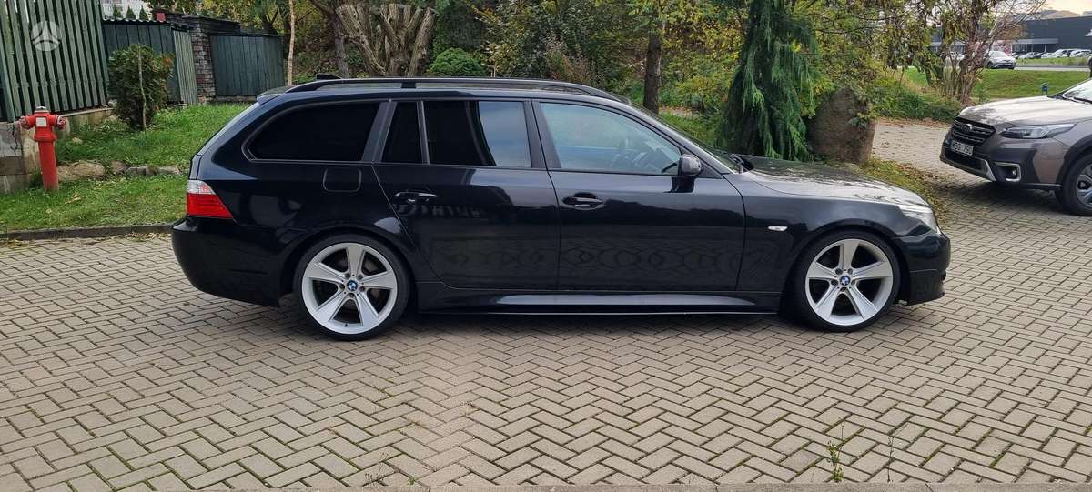 BMW 525 2005 — engine 2497 cm³, 177 HP (130kW)
