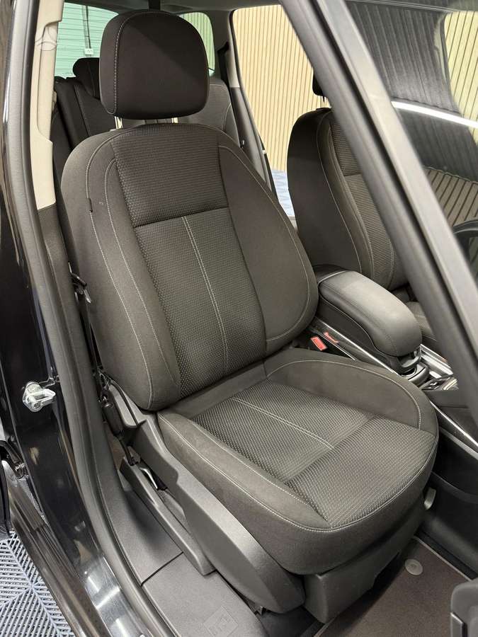 Opel Zafira 2014 — photo 14