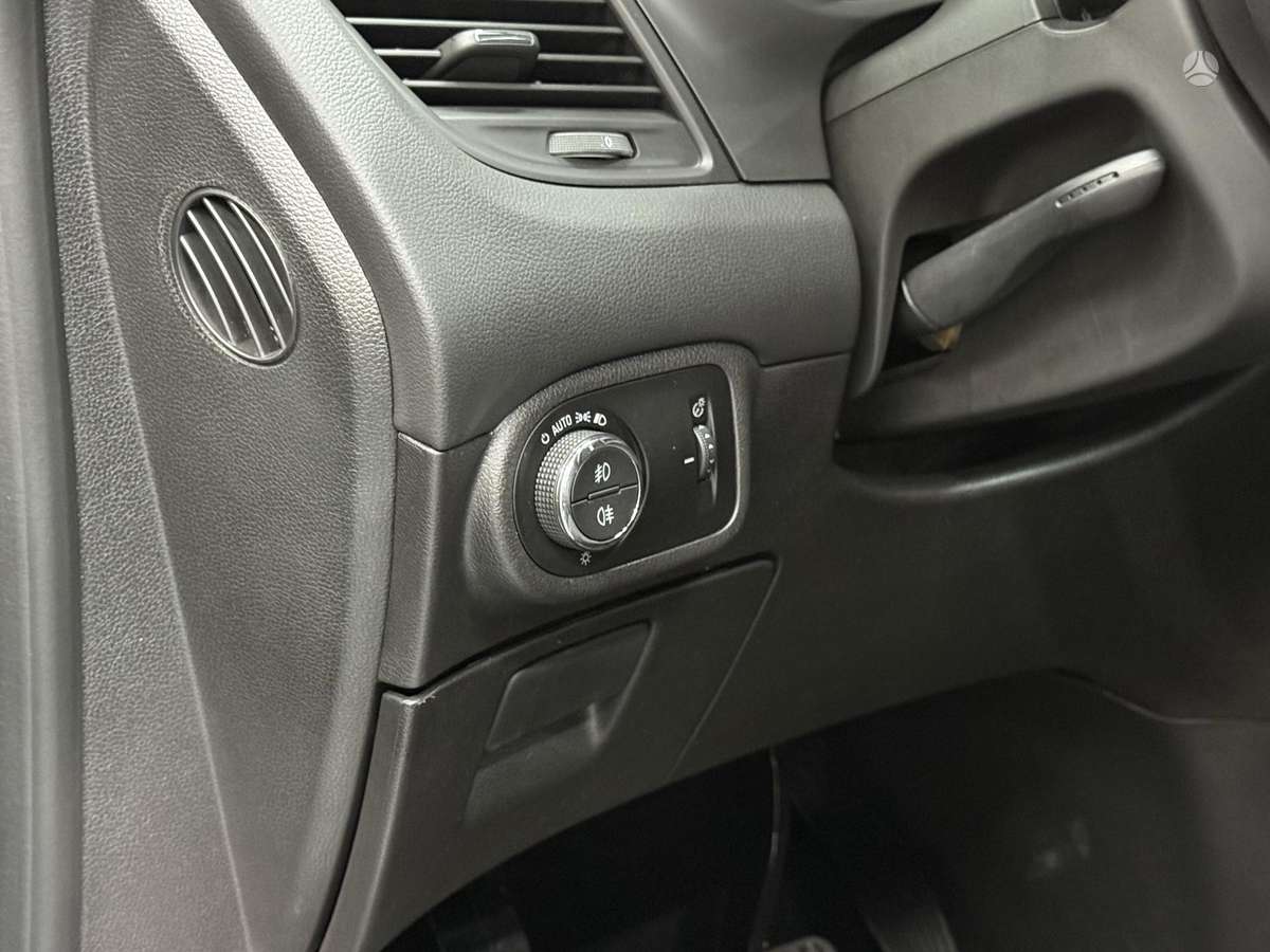 Opel Zafira 2014 — photo 22