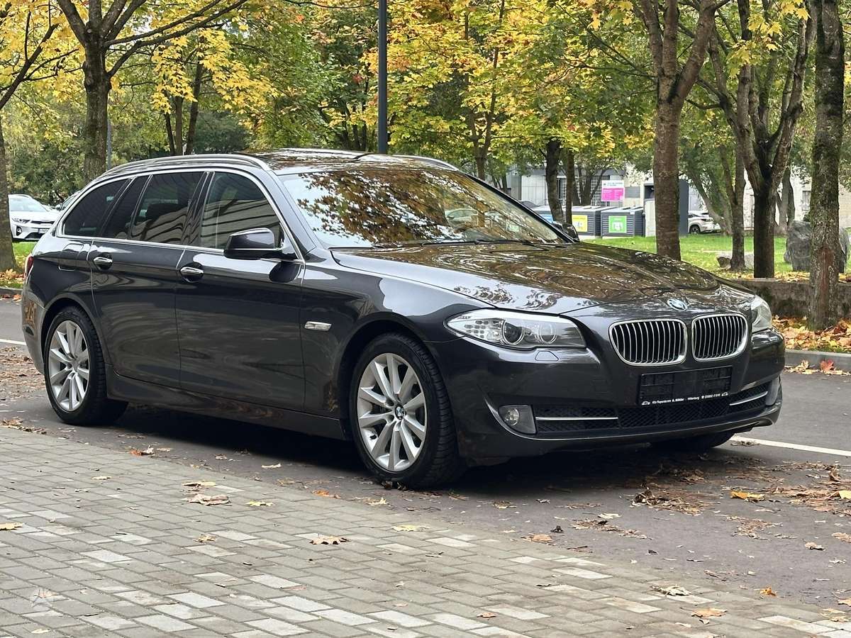 BMW 525 2012 — photo 13