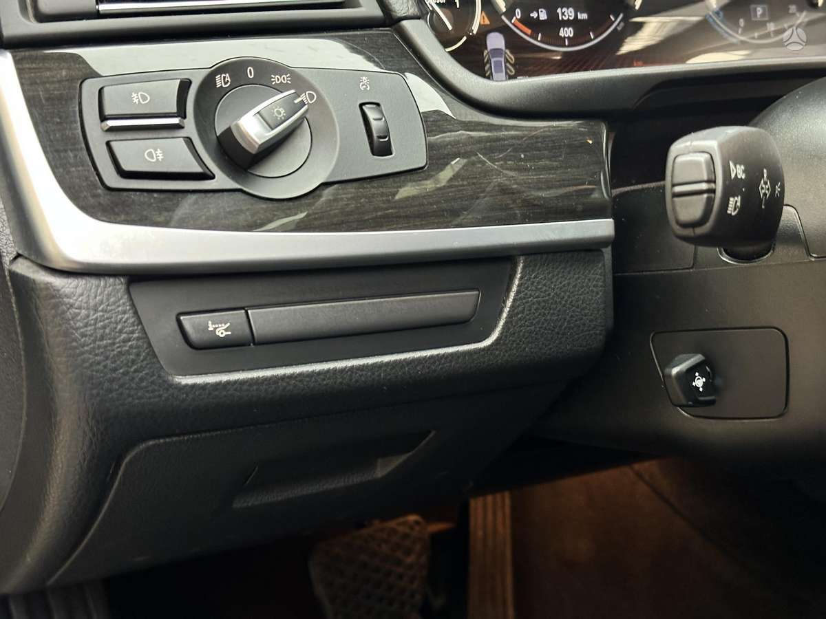 BMW 525 2012 — photo 22