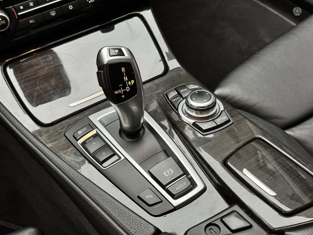 BMW 525 2012 — photo 25