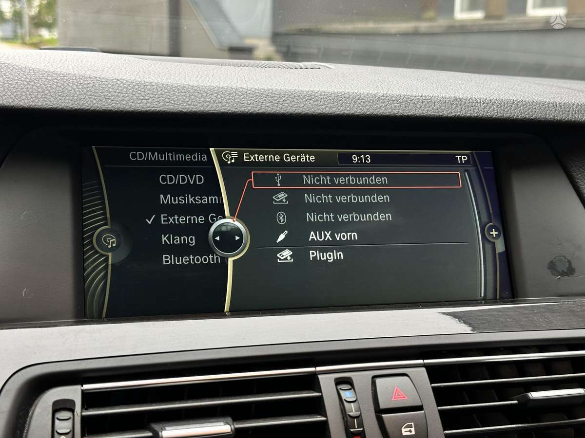 BMW 525 2012 — photo 27