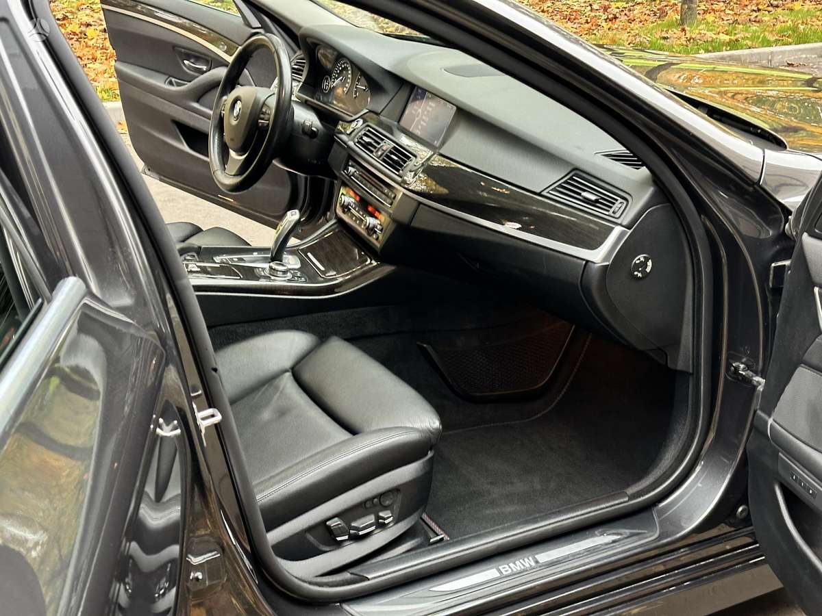BMW 525 2012 — photo 33