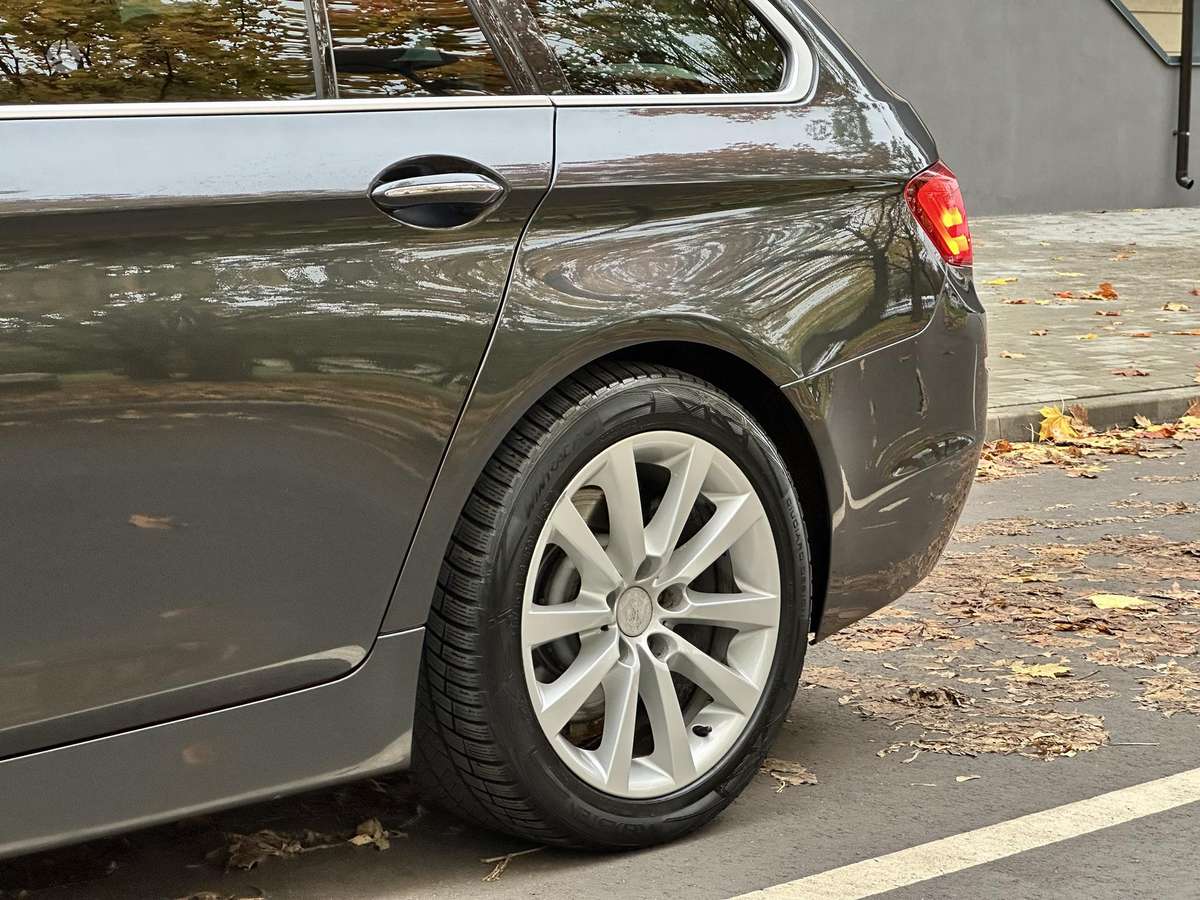 BMW 525 2012 — photo 40