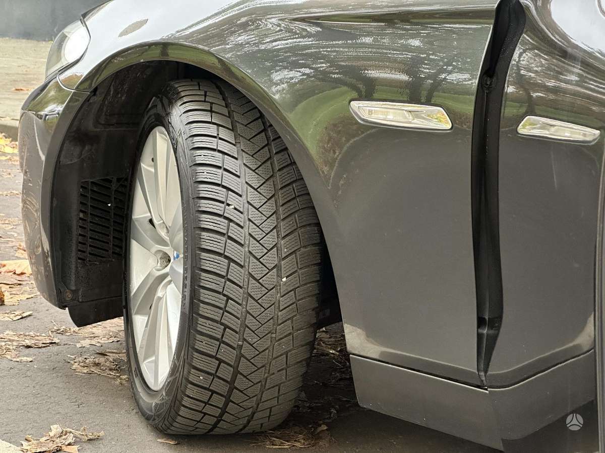 BMW 525 2012 — photo 41