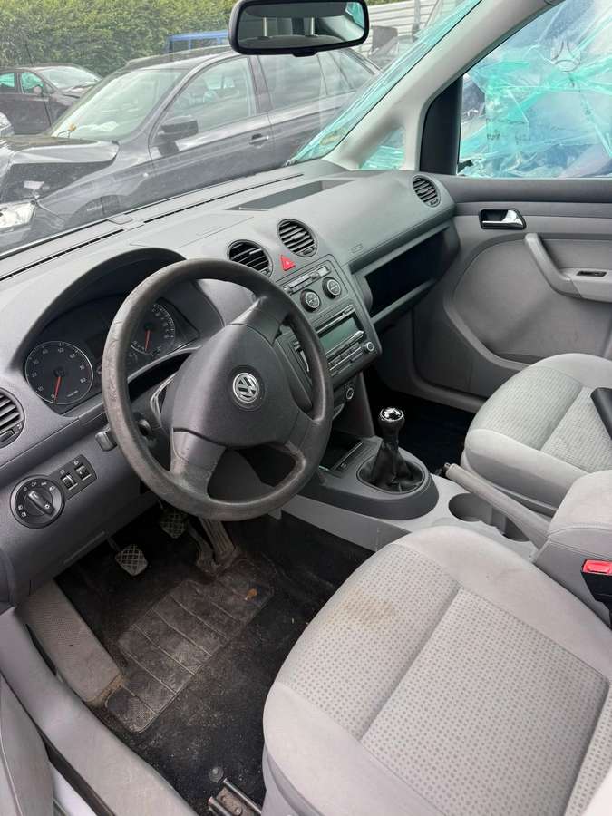 Volkswagen Caddy 2009 — двигун 1400 cm³, 75 HP (55kW)