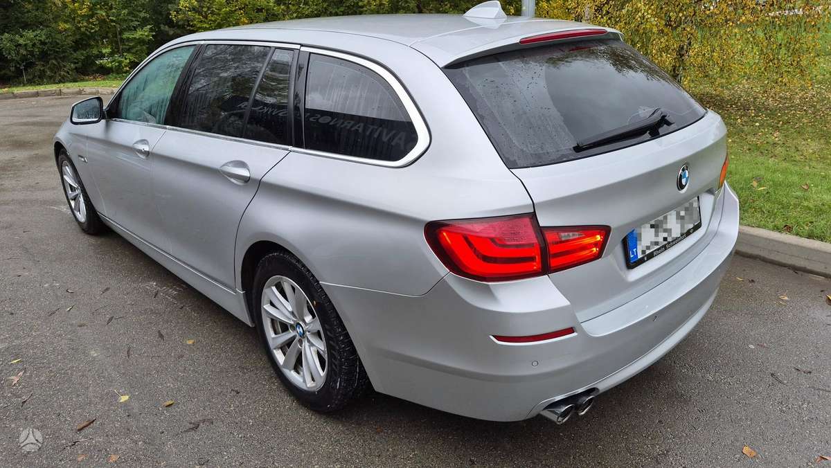 BMW 520 2010 — photo 7