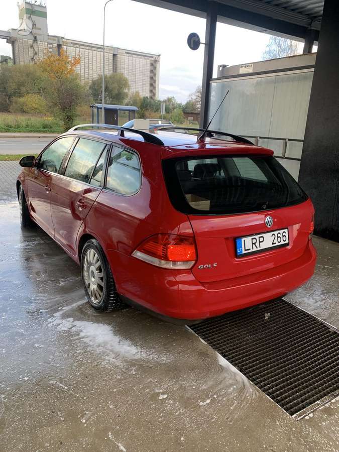 Volkswagen Golf 2008 — салон