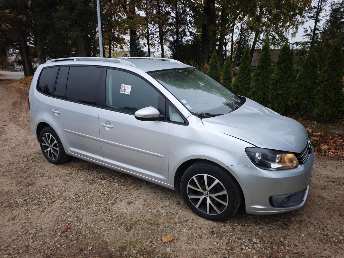 Volkswagen Touran 2012 — photo 10