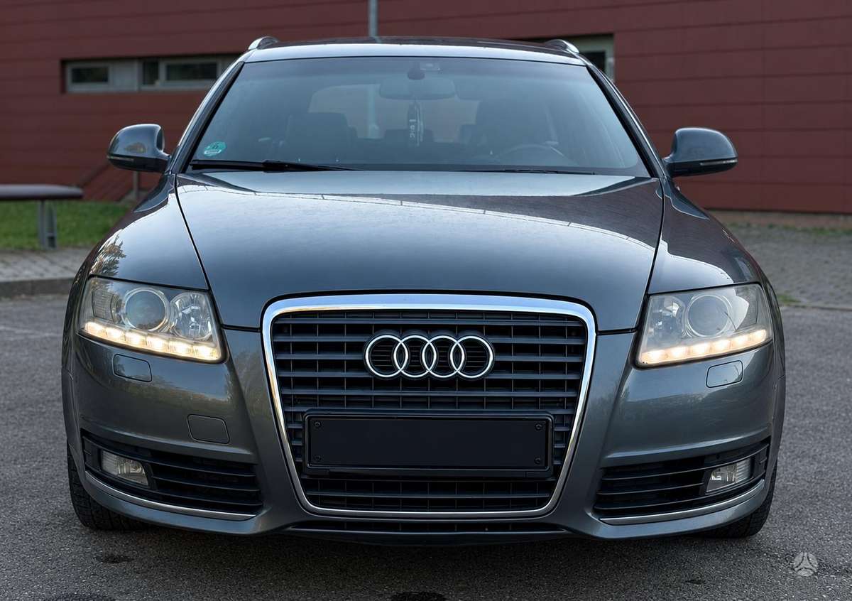Audi A6 2009 — вигляд ззаду