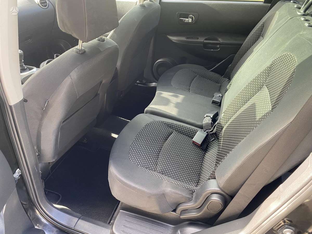 Nissan Qashqai+2 2010 — photo 10