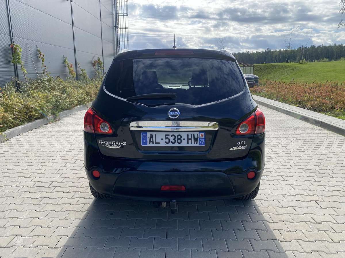 Nissan Qashqai+2 2010 — engine 1461 cm³, 103 HP (76kW)