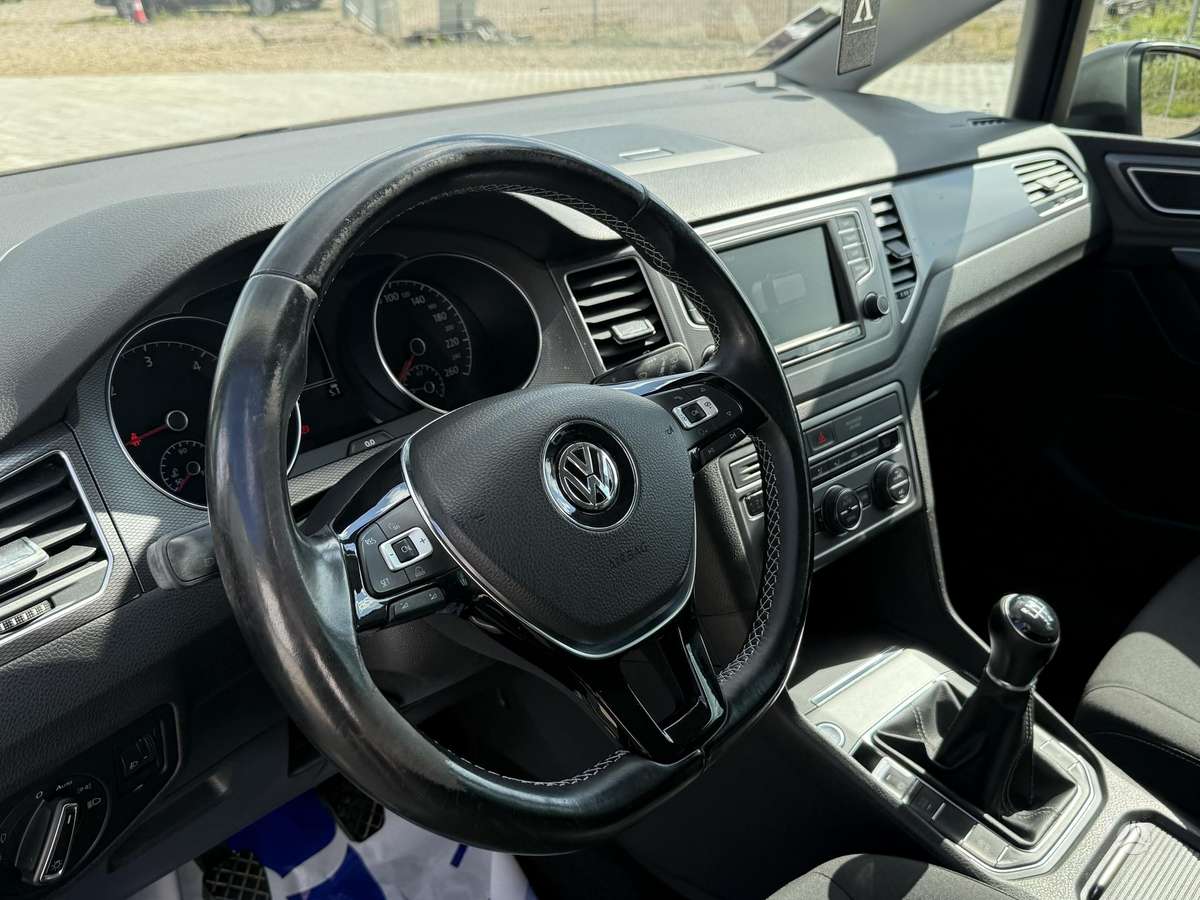 Volkswagen Golf 2015 — photo 10