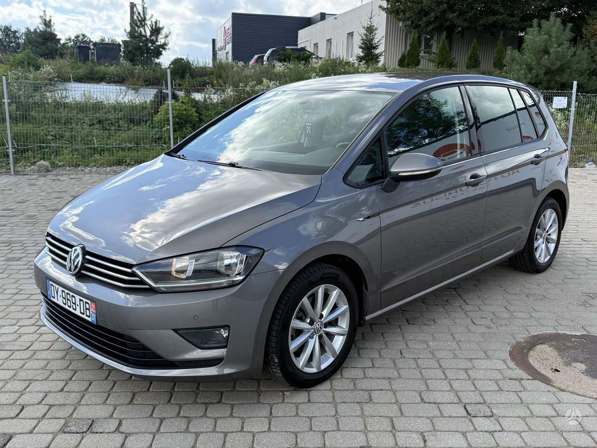 Volkswagen Golf 2015 — interior