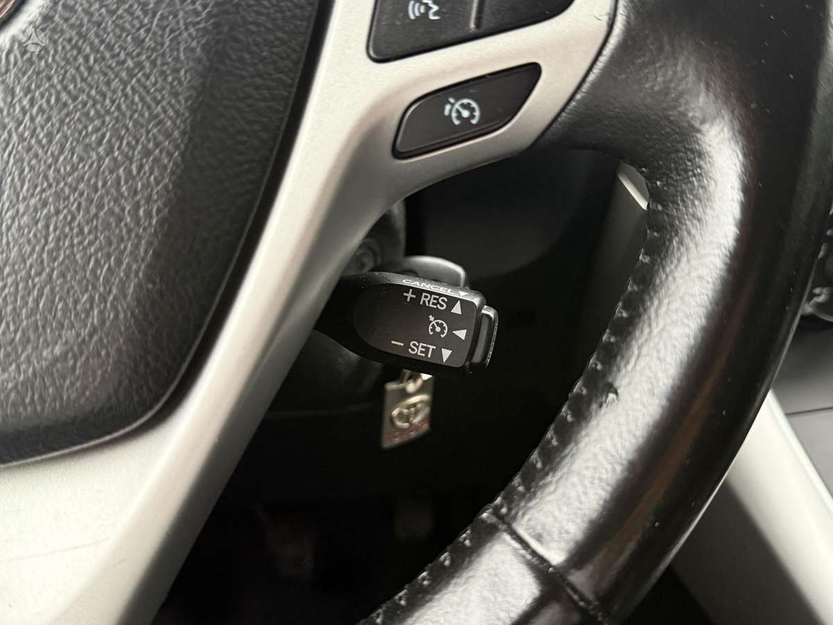 Toyota Verso 2012 — photo 16