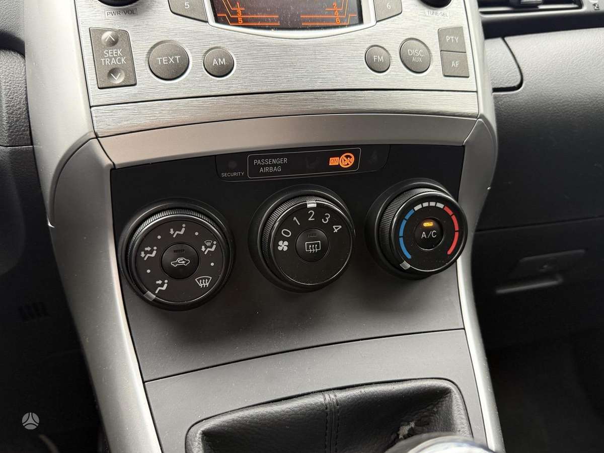 Toyota Verso 2012 — photo 19