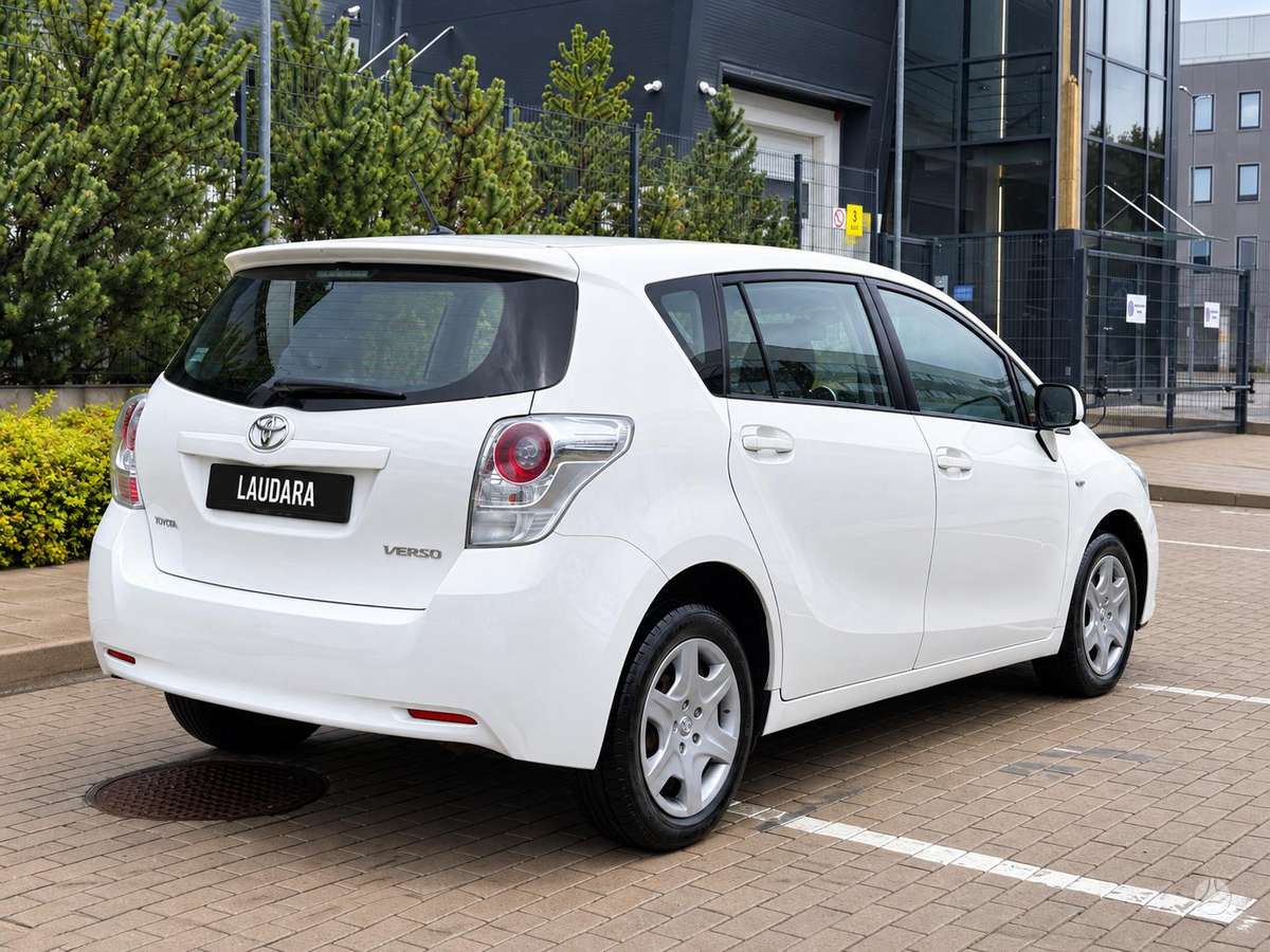 Toyota Verso 2012 — photo 6