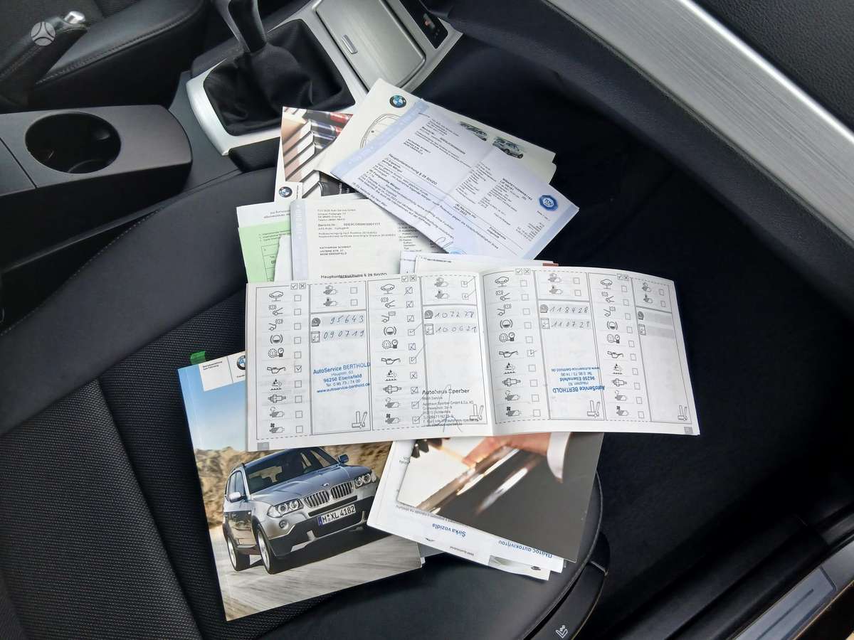 BMW X3 2010 — photo 35
