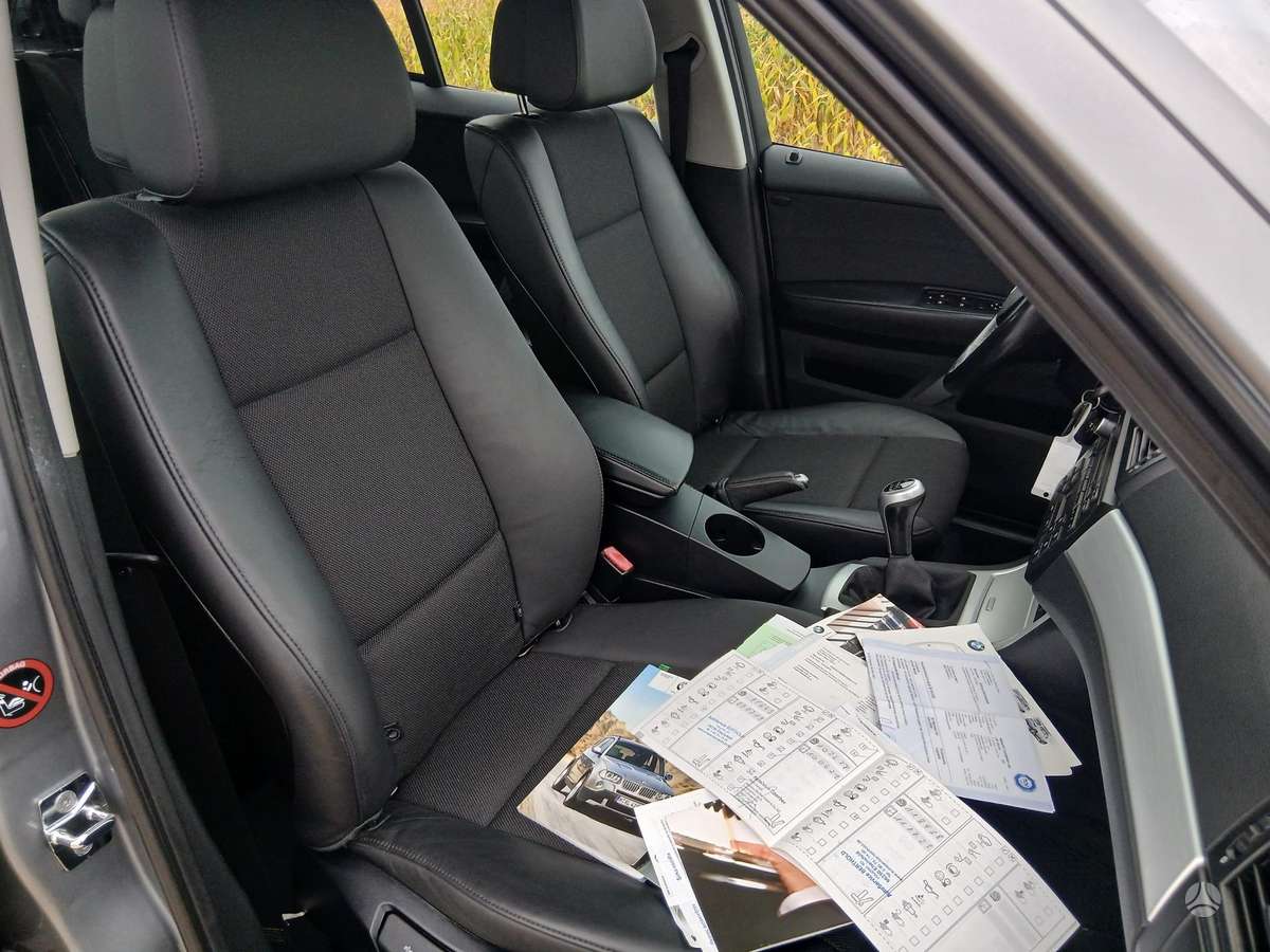 BMW X3 2010 — photo 37