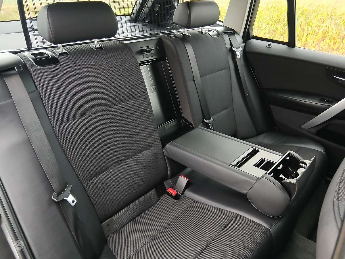BMW X3 2010 — photo 39
