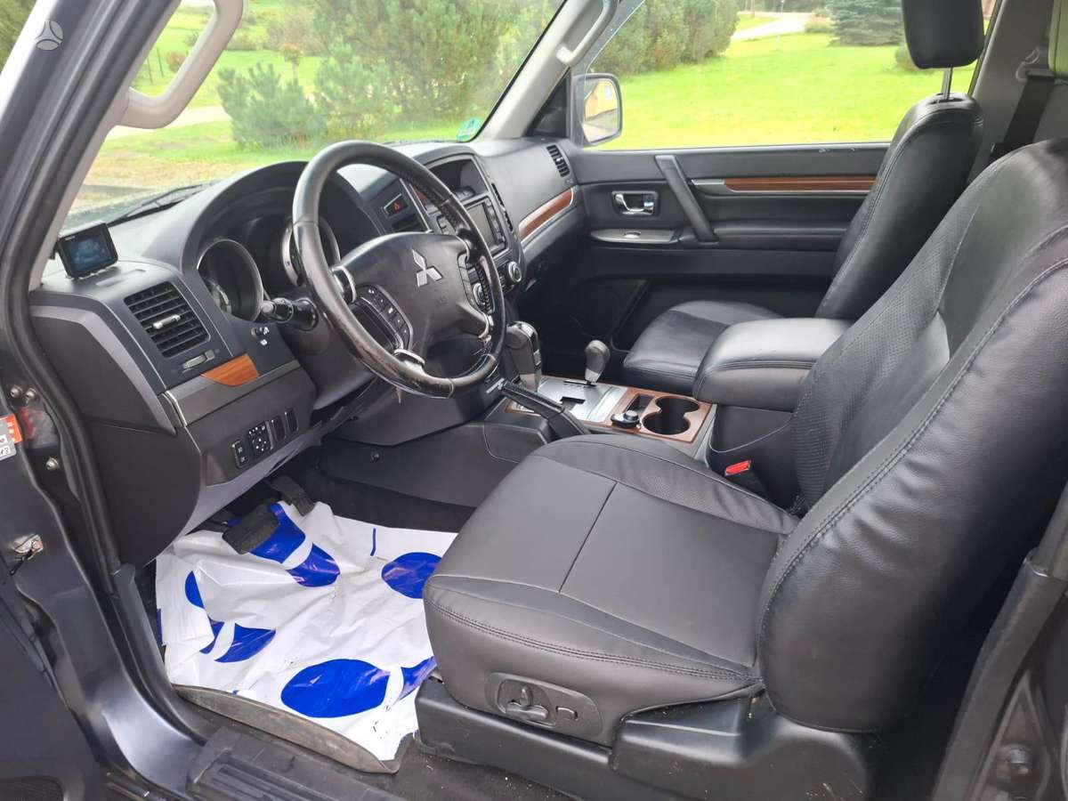 Mitsubishi Pajero 2007 — photo 10