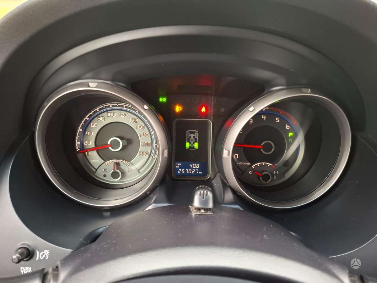 Mitsubishi Pajero 2007 — photo 12