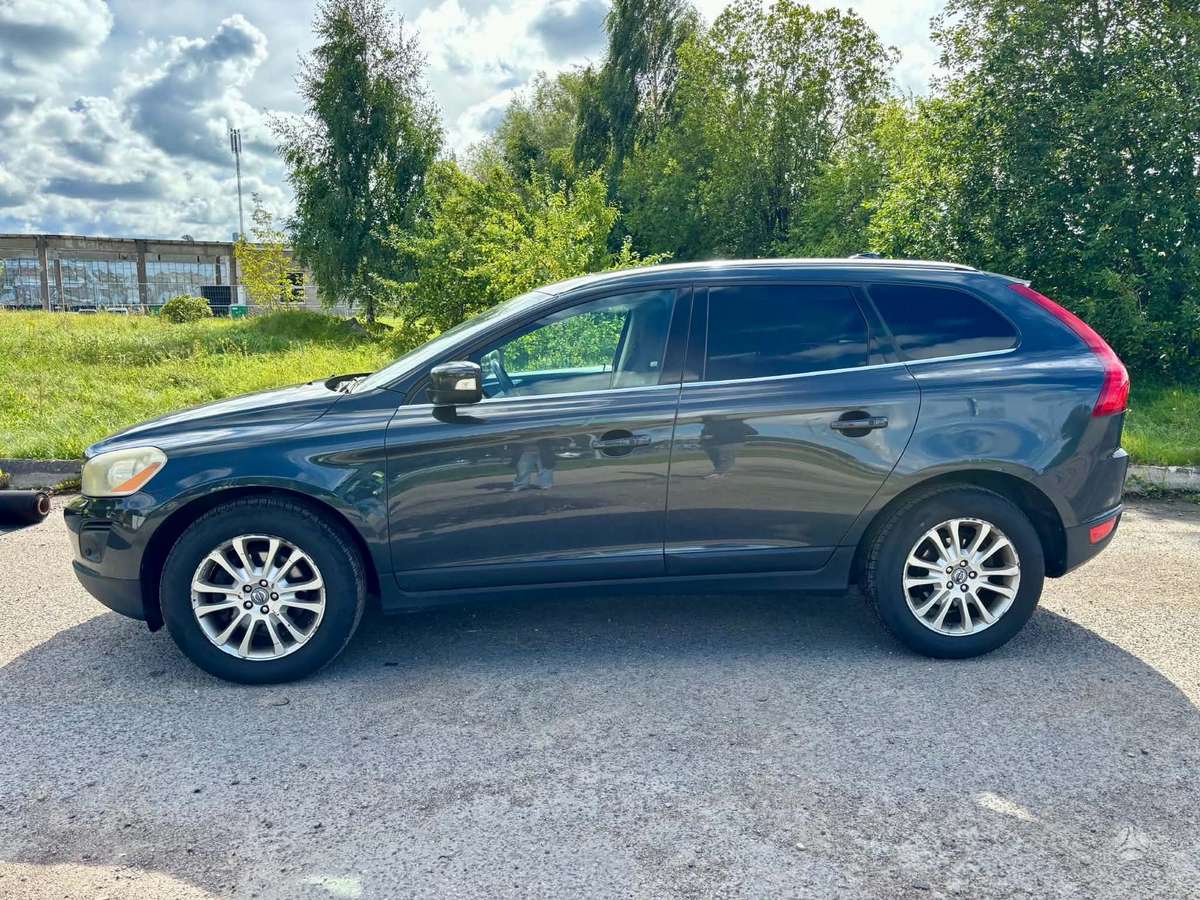 Volvo XC60 2010 — photo 5