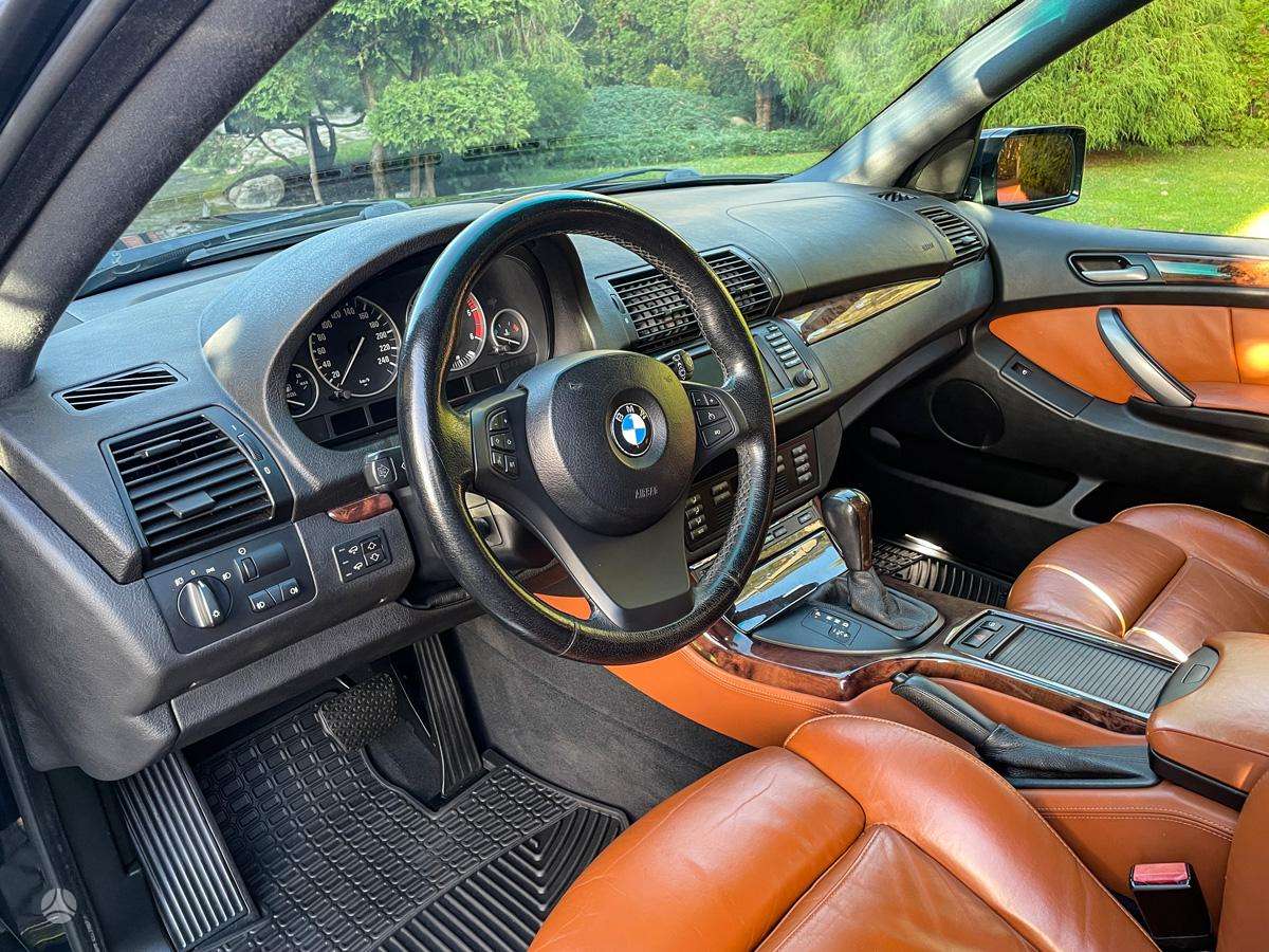 BMW X5 2006 — салон