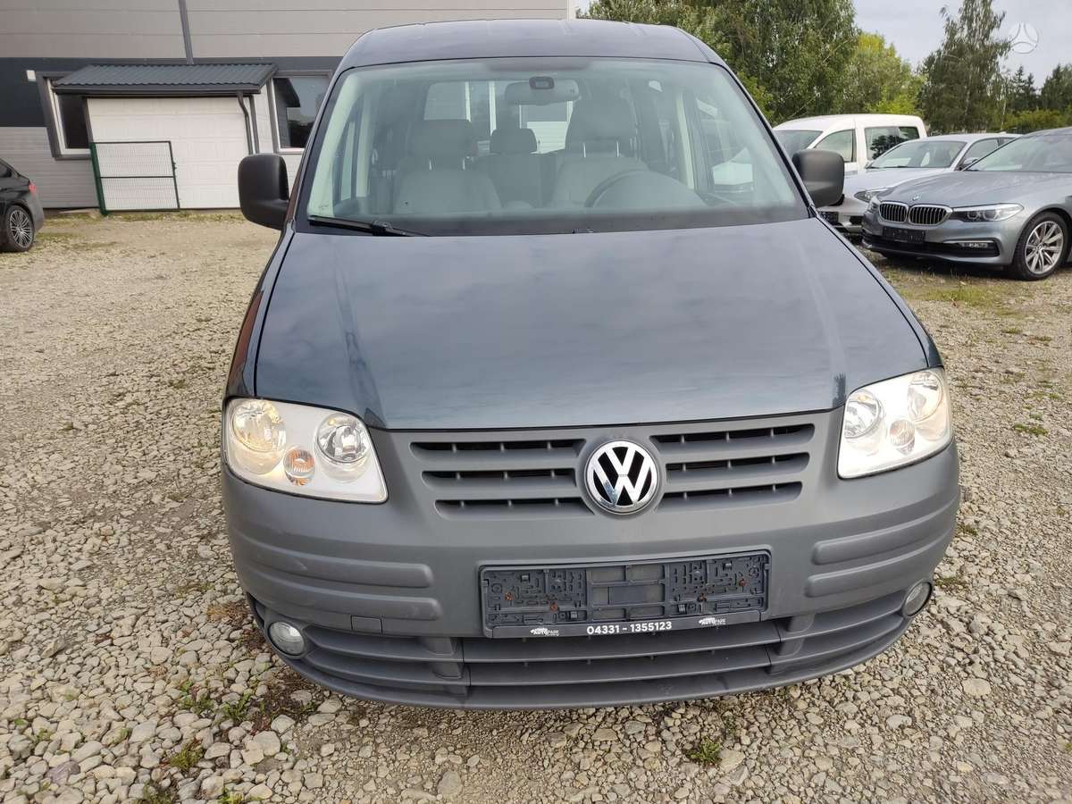Volkswagen Caddy 2009 — салон