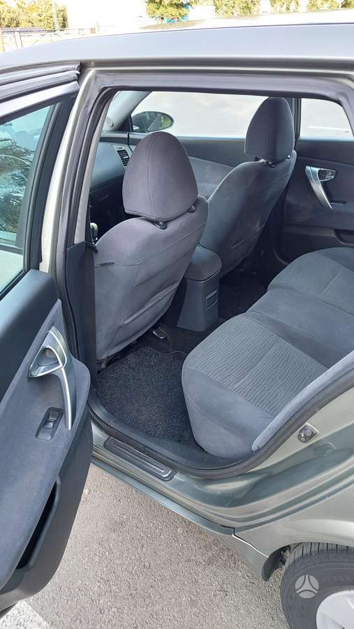 Nissan Primera 2004 — photo 12