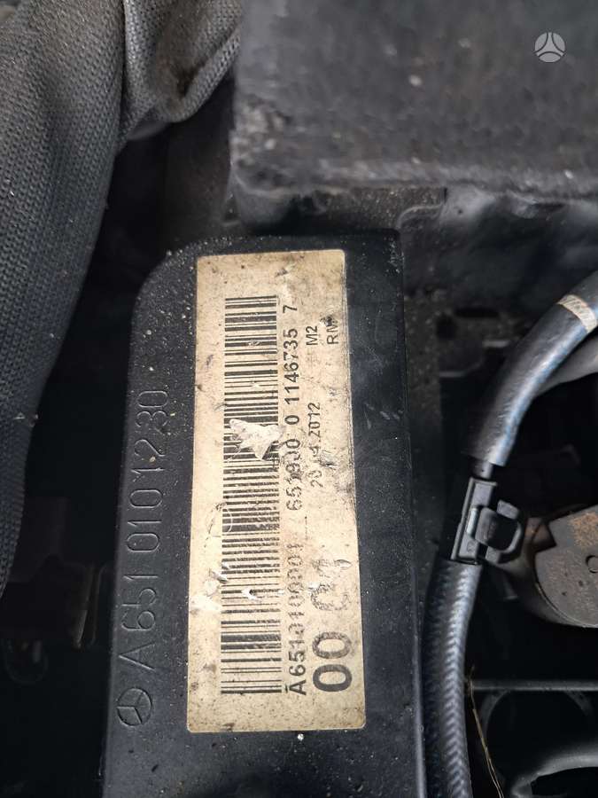 Mercedes-Benz E350 2012 — photo 30