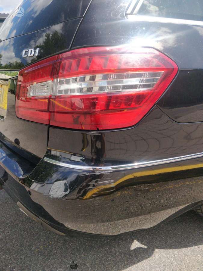 Mercedes-Benz E350 2012 — photo 8