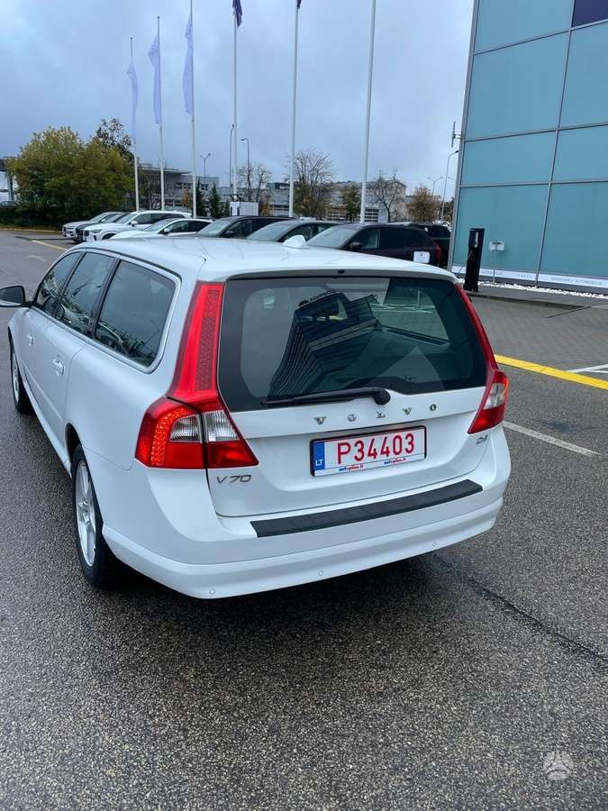 Volvo V70 2013 — салон