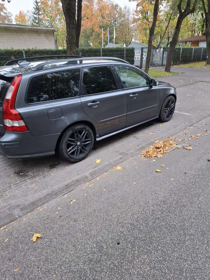 Volvo V50 2007 — interior