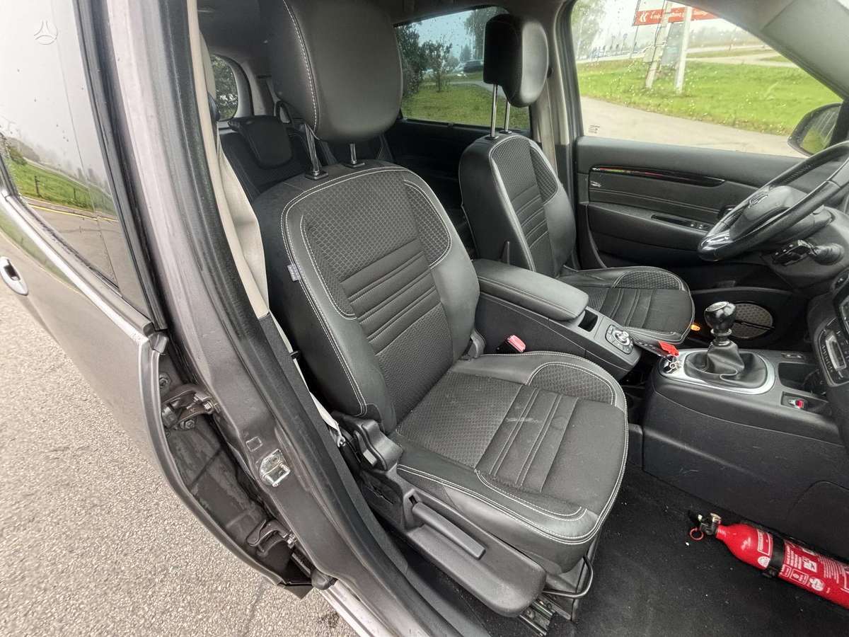Renault Grand 2015 — photo 14