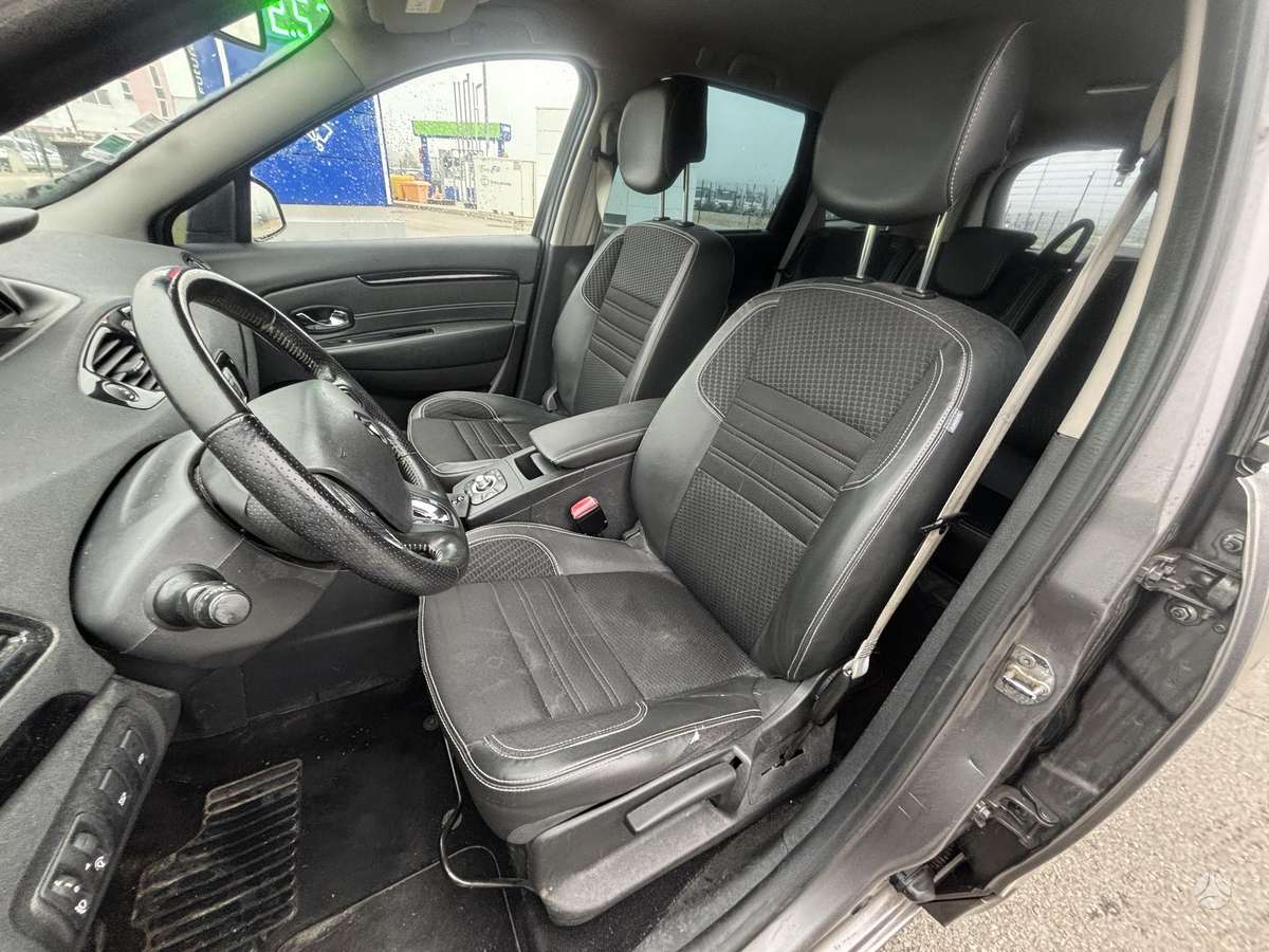 Renault Grand 2015 — photo 17