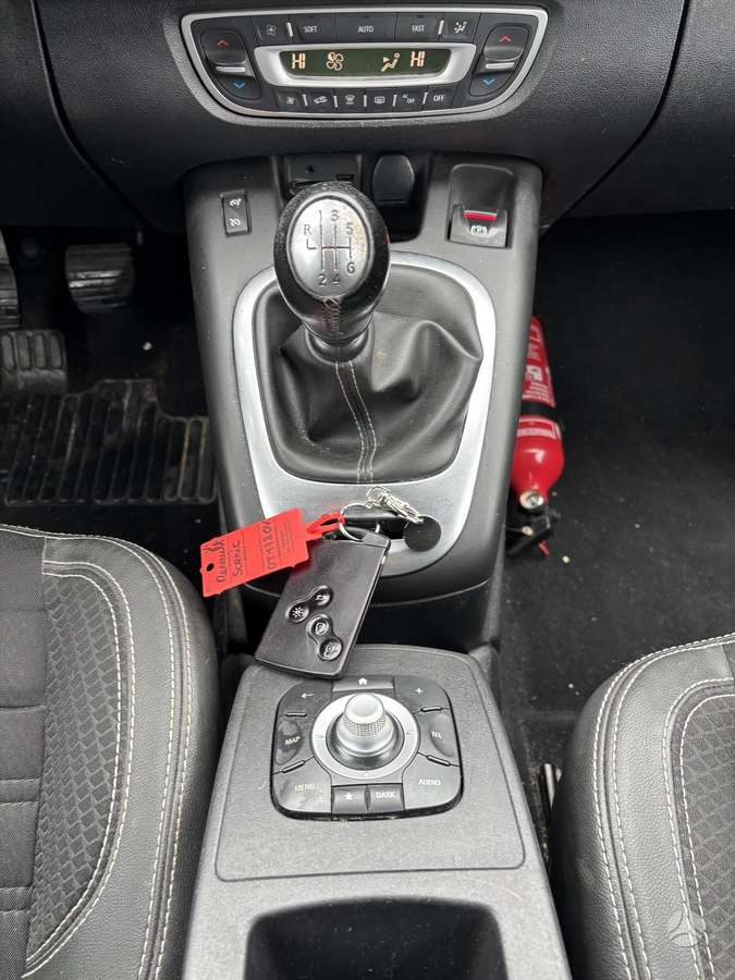 Renault Grand 2015 — photo 19