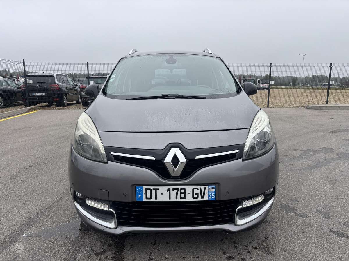 Renault Grand 2015 — rear view