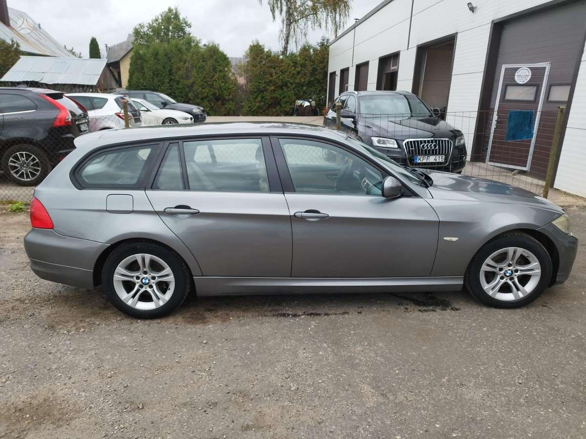 BMW 320 2009 — двигун 1995 cm³, 177 HP (130kW)