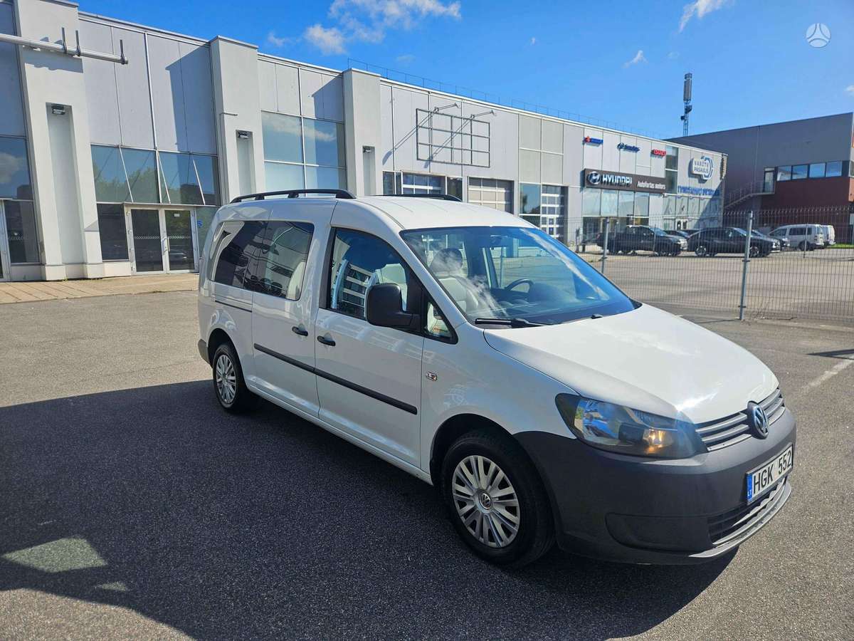 Volkswagen Caddy 2013 — вигляд ззаду