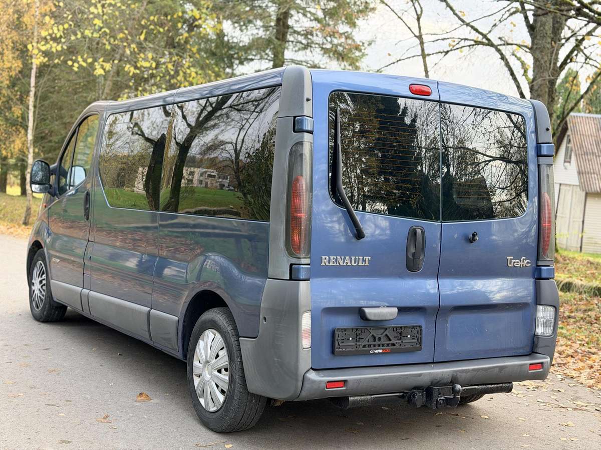 Renault Trafic 2006 — фото 10
