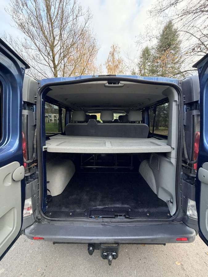 Renault Trafic 2006 — фото 24